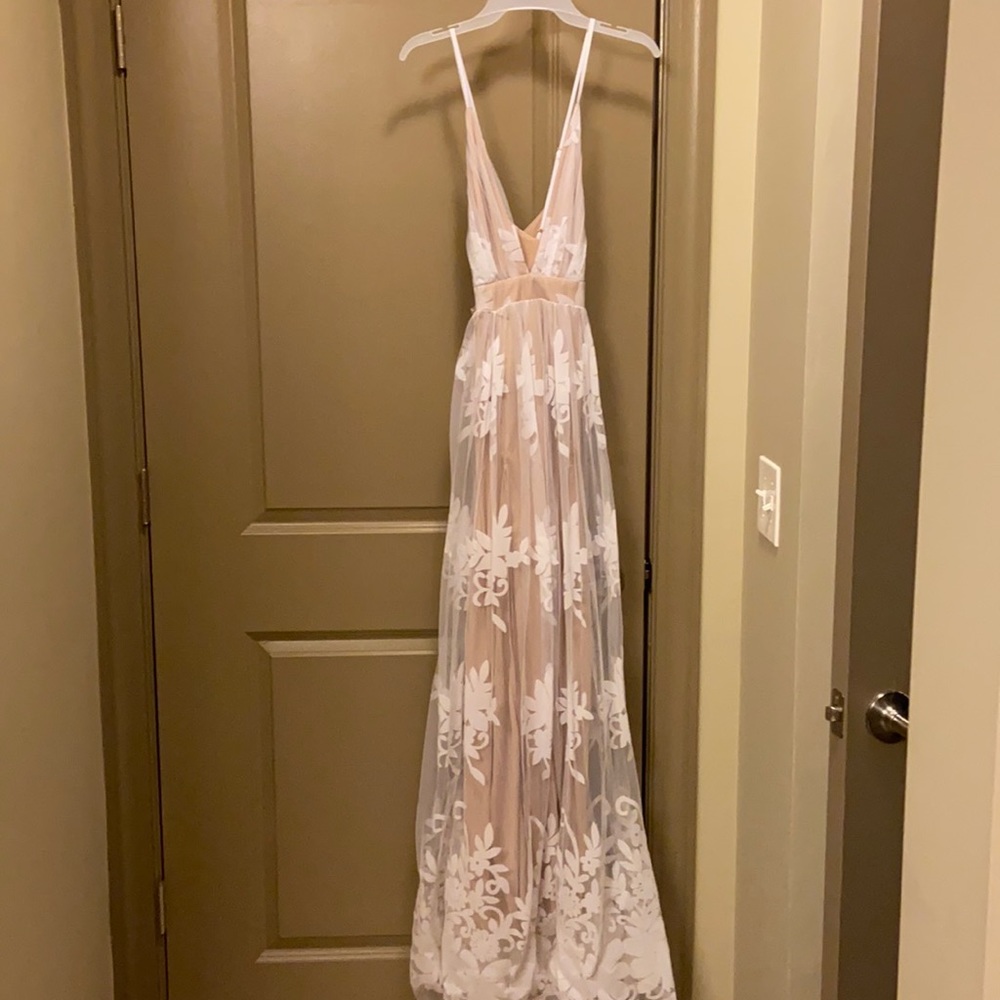 Lace gown NWT
